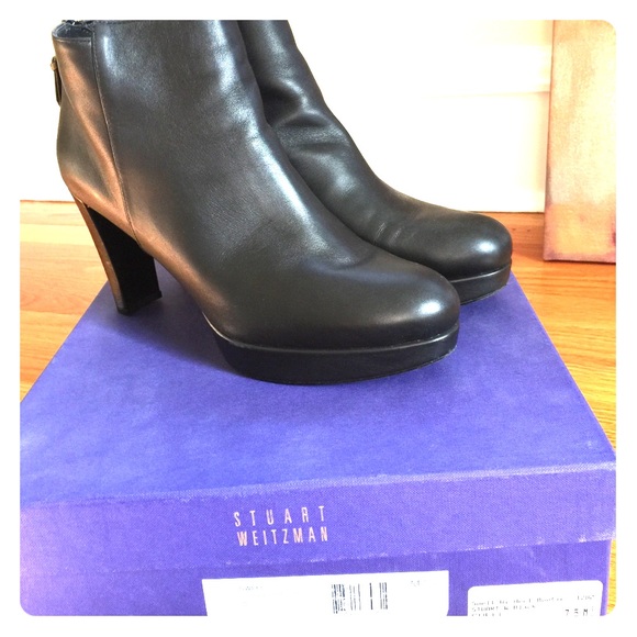 Stuart Weitzman Shoes - Stuart Weitzman Platform Bootie size 7.5